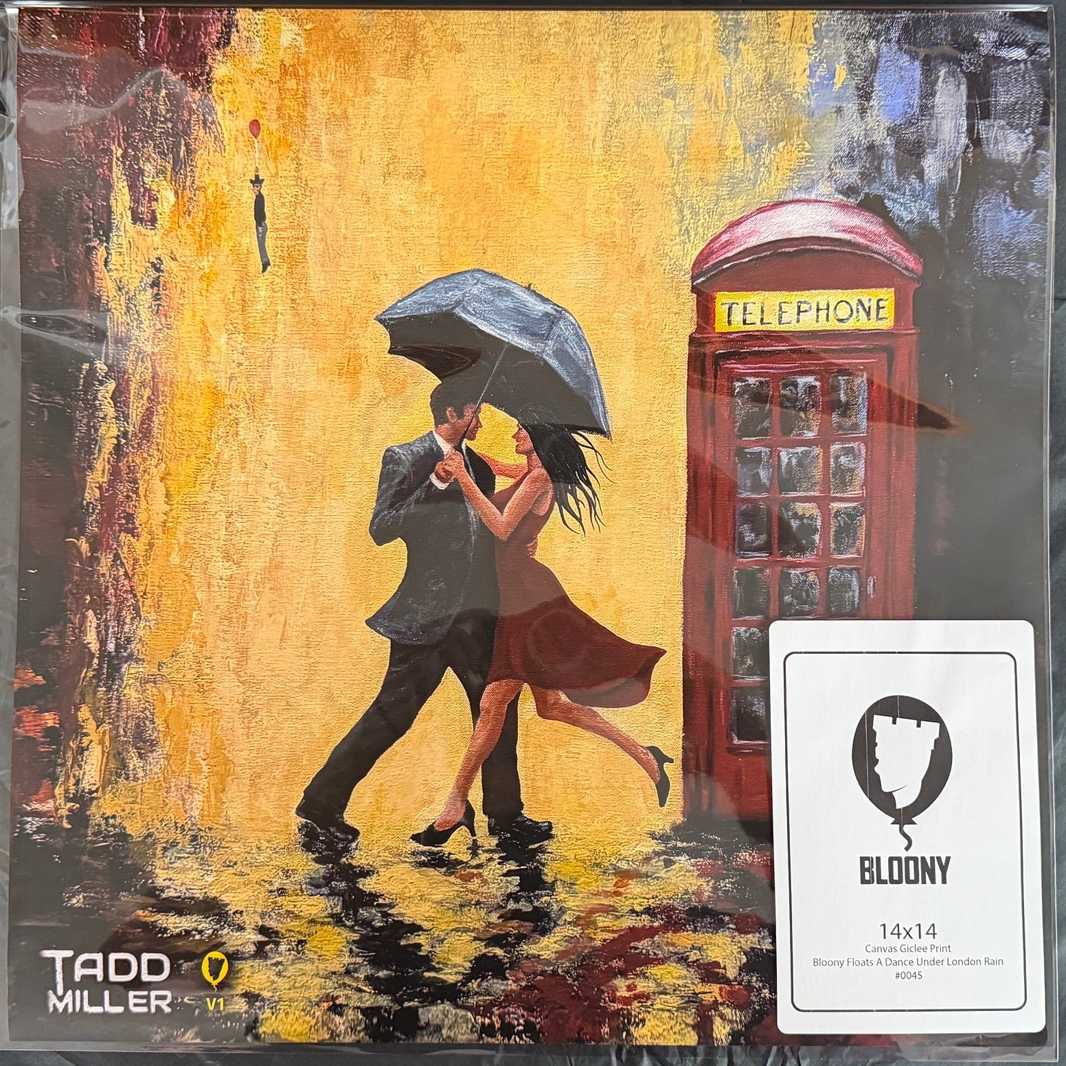 Bloony Floats A Dance Under London Rain #0045 -V1 (Pre-Order)
