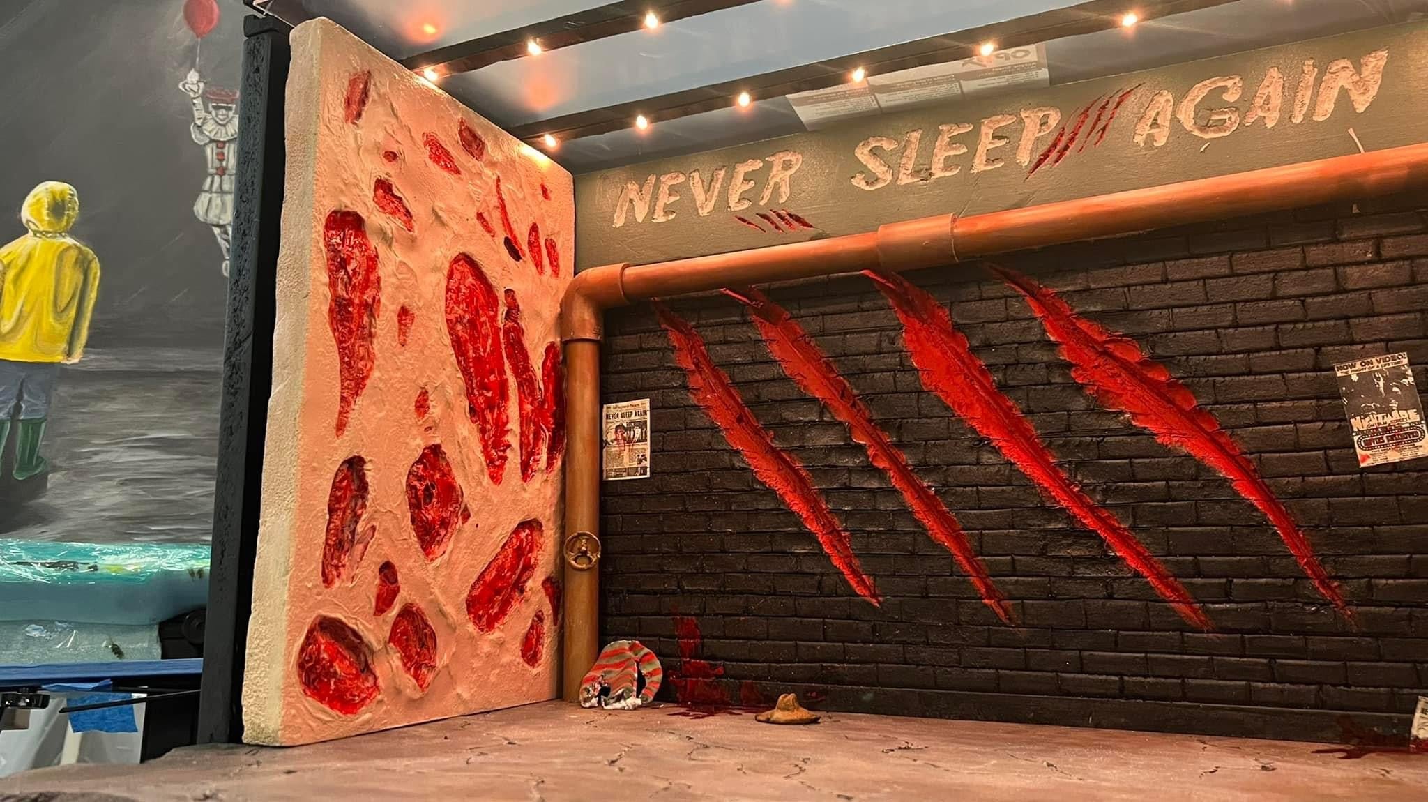 Bloony Floats Elm Street Display W/ Shoes #0029